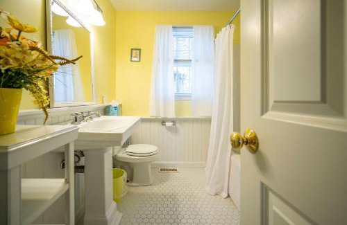 Hyannis Casa | The Cottages at Captain Gosnold Village