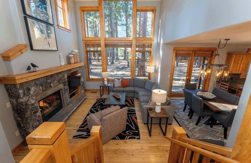 Truckee Casa | The Cottages ~ Golf, Pool, Play ~ 2-Bedroom