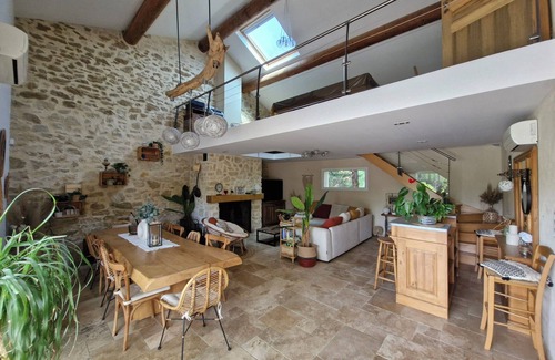 Monteux Otro | The country house