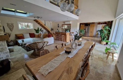 Monteux Otro | The country house