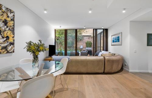 Mosman Apartamento | 'the Courtyard Retreat' Designer Abode, Mosman