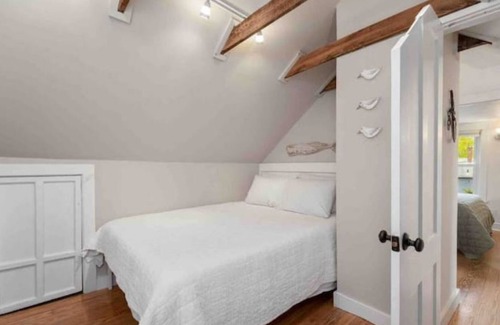 East Greenwich Casa | The Cove House