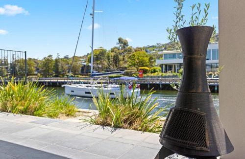 Safety Beach Casa | The Cove - Luxury Waterfront Accommodation
