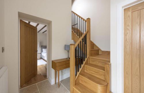 Brent Knoll Casa | The Cowshed