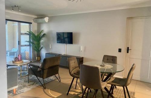Century City Apartamento | The CoziPlace Italia