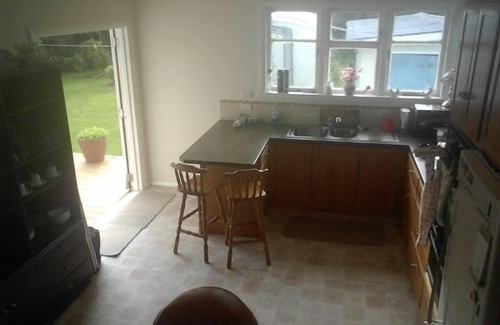 Whanganui Cabaña | The Cozy Batch con una perspectiva rural