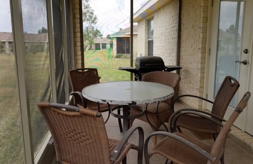 Port Isabel Villa | Hermosa Casita de 2 habitaciones y 2 baños en el campo de golf