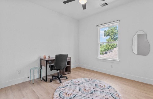 Northside Casa | The Cozy Corner - 5 min To Downtown Houston - PET FRIENDLY!