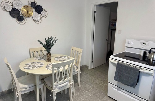 Spanish Wells Casa | The Cozy Cottage is an inviting 2-bedroom house in Spanish Wells with Golf Cart