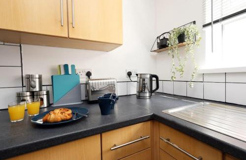 Plasnewydd Casa | The Cozy Home Free Parking Minutes from Centre