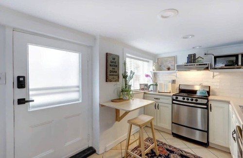Historic Downtown Savannah Apartamento | The Cozy Jones Garden, Quaint | Historic | Quiet