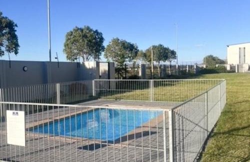Bloubergstrand Apartamento | The Cozy Retreat, 2-bedroom Apartment in Parklands, Cape Town