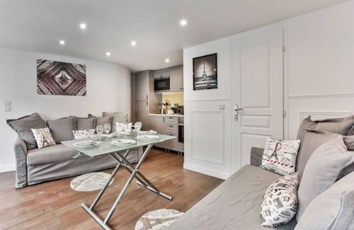Strasbourg -Saint-Denis Apartamento | THE CRAZY DREAM OF GUSTAVE EIFFEL IN MONTROGUEIL