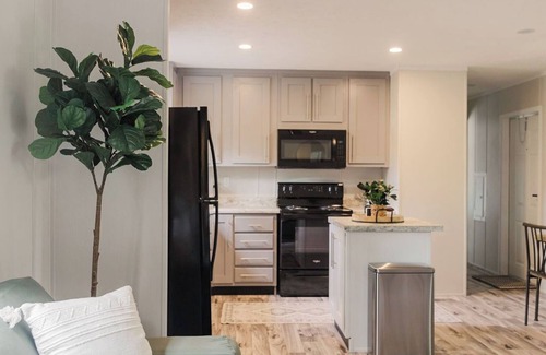 Leland Casa | The Creek Cottage - Waterfront Rental, Waterfront Rental Near Downtown Wilmington