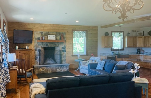 Linville Casa | The Creekside- 10 mins from Harrisonburg