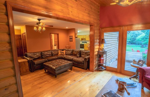 Goldbond Casa | The Creekside Home at Four Fillies Lodge