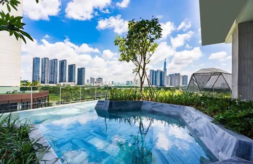 Ho Chi Minh City Apartamento | The Crest-Metropole with Bathtub Skyline City view