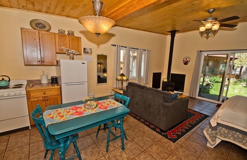 Crestone Villa | The Crestone Casitas: Casita Suite # 3 Queen