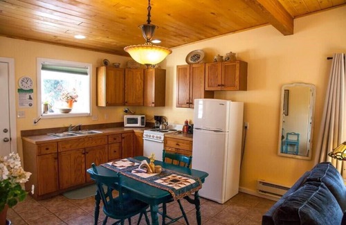 Crestone Villa | The Crestone Casitas: Casita Suite # 3 Queen