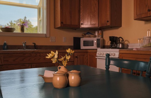 Crestone Villa | The Crestone Casitas: Casita Suite # 3 Queen