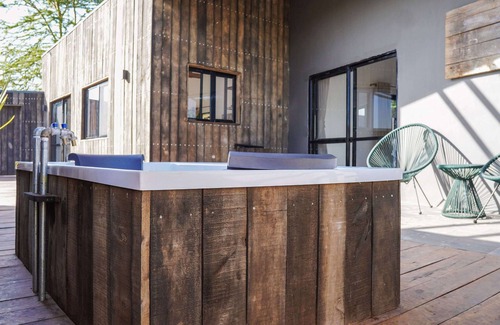 Nakuru Cabina | The Croft, Nakuru
