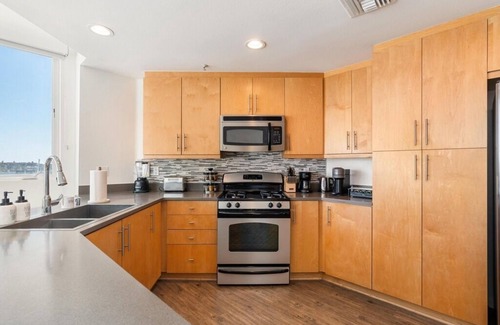 Marina del Rey Apartamento | The Crystal 3 Level Penthouse - Marvelous Marina Views 2BR