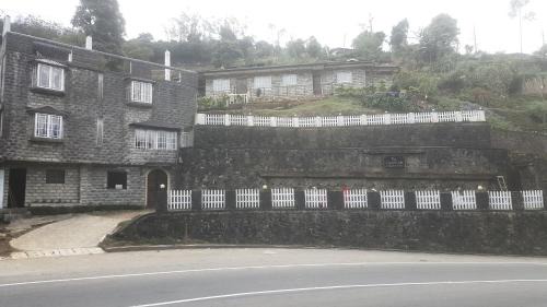 Nuwara Eliya Casa | The crystal castle