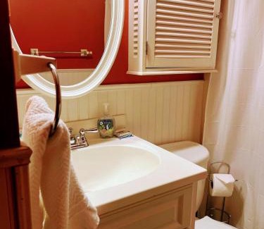 Tobyhanna Casa | The CubHouse Poconos getaway