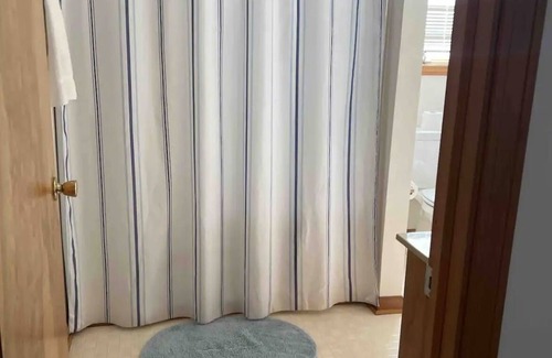 Colington Casa | The Currituck Sound Awaits You while 10 minutes to the Beach!!!