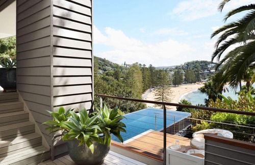 Palm Beach Casa | The Curve by Contemporary Hotels