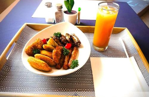 Nkowankowa Casa | The Curve Suite Guest House