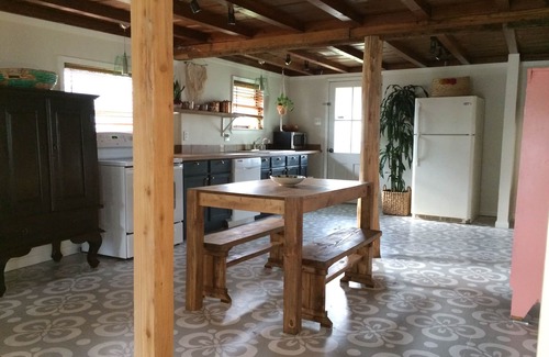 Jarreau Casa | The Cypress Cottage en el río False