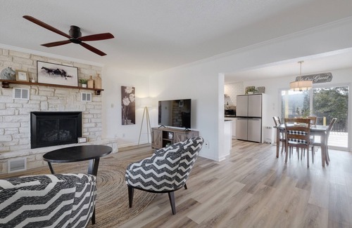 Wimberley Casa | The Daffodil - A luxury haven with Hot Tub and Firepit