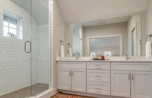 Historic Waverly Casa | The Dahlia
