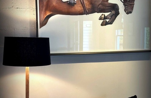 Cora Lynn Casa | "The Dairy" Just 5 minutes from Pakenham racecourse and Gumbuya World