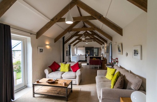 Narberth Cabaña | The Dairy - Luxury Cottage with Hot Tub and Views