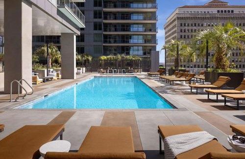 Civic Core Apartamento | The Daisy-Highrise 2BR Marina View,Pool,Jacuzzi,Gym&Parking
