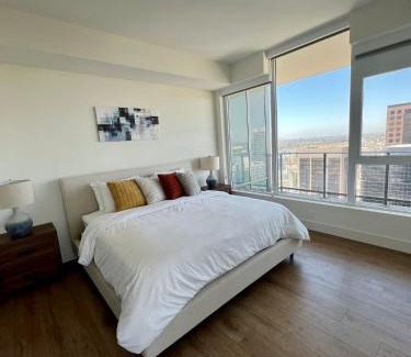 Civic Core Apartamento | The Daisy-Highrise 2BR Marina View,Pool,Jacuzzi,Gym&Parking
