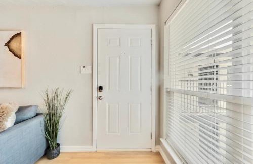 Old East Dallas Apartamento | The Dallas Vibe and Free Arboretum Tickets
