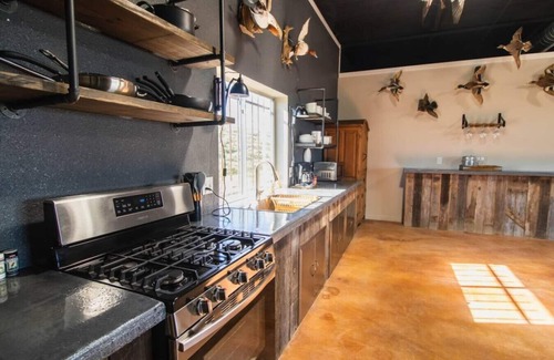New Braunfels Casa | The Dam Ranch · The Dam Ranch | Country Living + Modern Amenities