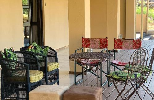 Khai-Ma Casa | The Damm House, Crystal View Vineyards