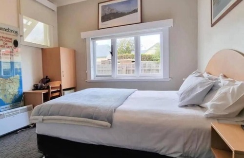 Devonport Cabina | The Dannebrog Lodge Room 6