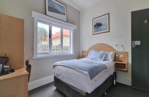 Devonport Cabina | The Dannebrog Lodge Room 6