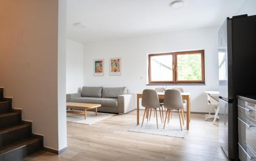 Prague 13 Apartamento | The Dante Villa Apartments