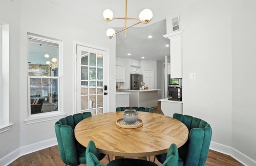 Klein Casa | The Dapper Texan - Heated Pool, Spa & Game Room