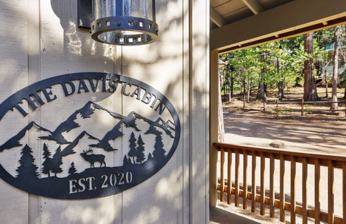 Camp Nelson Cabina | The Davis Cabin Camp Nelson-Fish, Kick Back, Enjoy