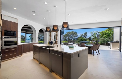 Del Mar Casa | Del Mar Dream House con vista panorámica al mar, a pie del centro del pueblo - ¡Tiene capacidad para 11!