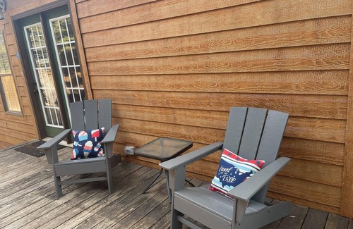 Cross Mountain Casa | The Den - Family friendly, Close to Fiesta Texas