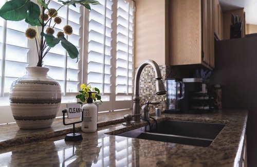 Lancaster Casa | The Diamond in Quartz Hill/ Lancaster