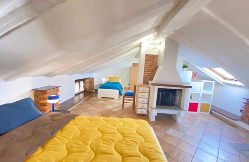 Trezzano Rosa Apartamento | The Discography, Elegant and Spacious for Groups and Families, with Parking